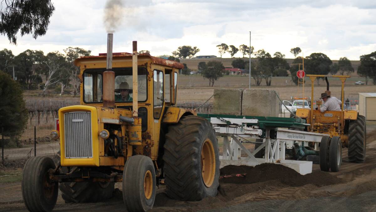 The Cudgegong Valley Antique Machinery Club held the tractor pull.