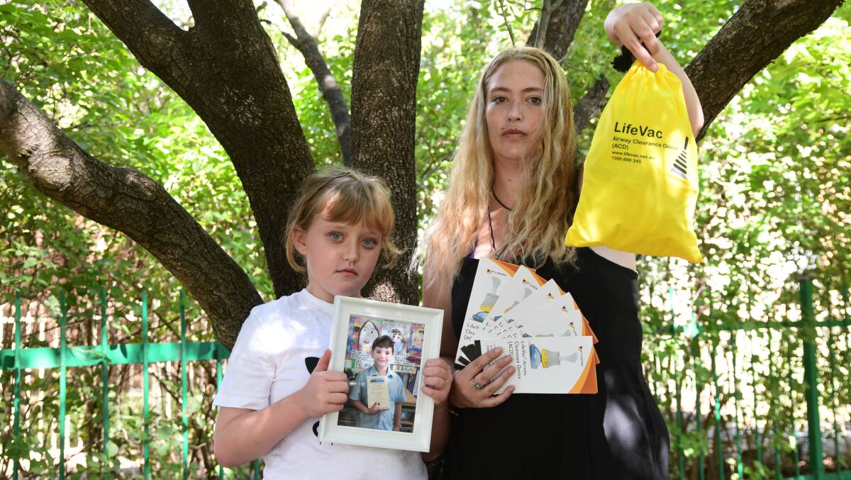 Isabella and Katrina Hayward who is holding a Life Vac device which she hopes will become a common sight in schools across NSW. Picture by Carla Freedman