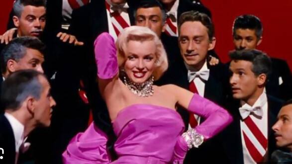 Marilyn Monrose sings Diamonds are a Girl's Best Friend in Gentlemen Prefer Blondes.