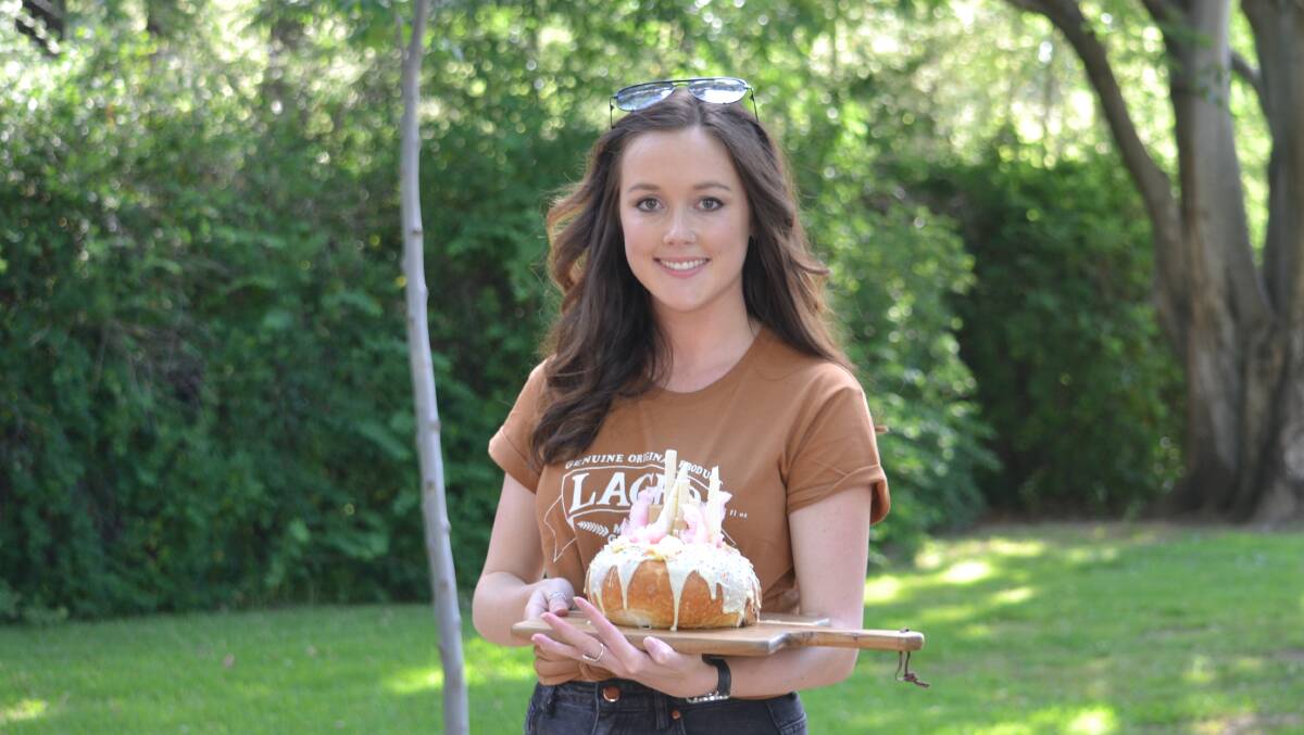 Dessert: Contestant Ellie Hawkey with her dessert cob entry. Photo: Daniel Shirkie.
