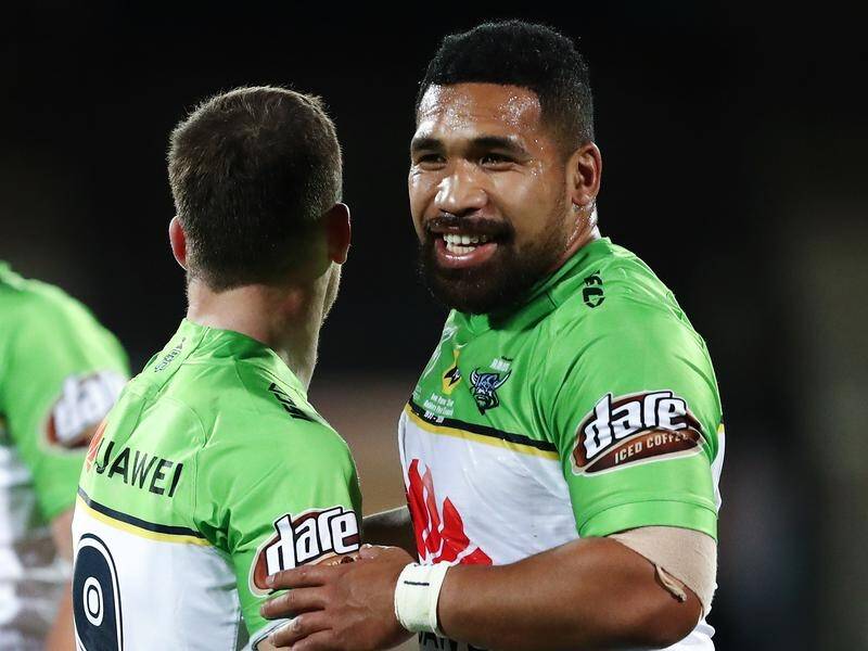 Siliva Havili (r) has landed an NRL deal with South Sydney after his time with Canberra ended.